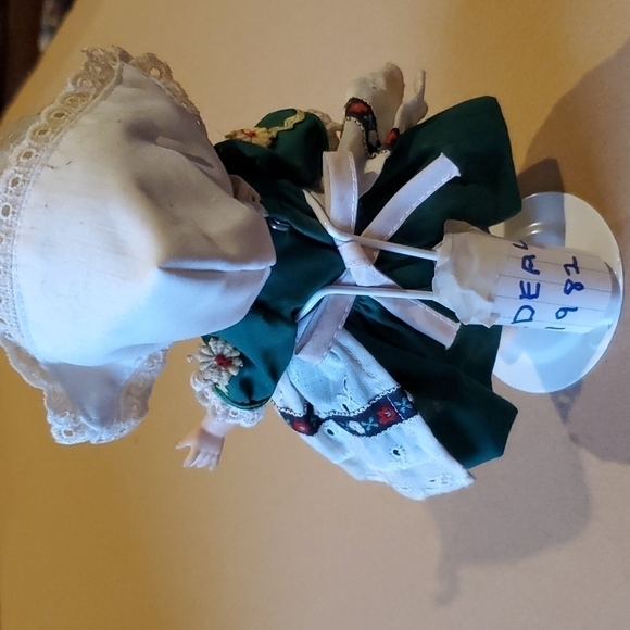 Ideal 1982 Shirley Temple Heidi dutch doll Vintage 8 inch - Picture 4 of 8